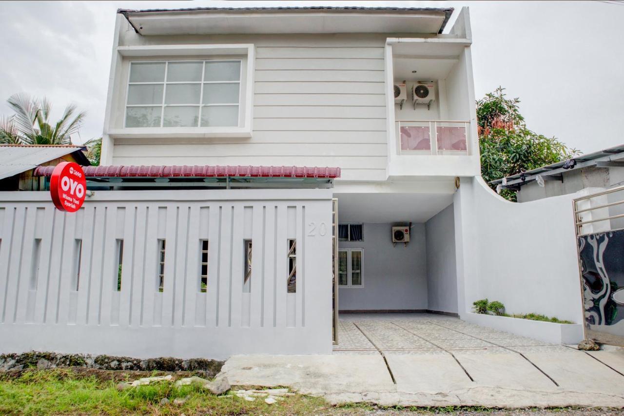 Oyo 3690 Wisma Yani Syariah Padang  Exterior photo