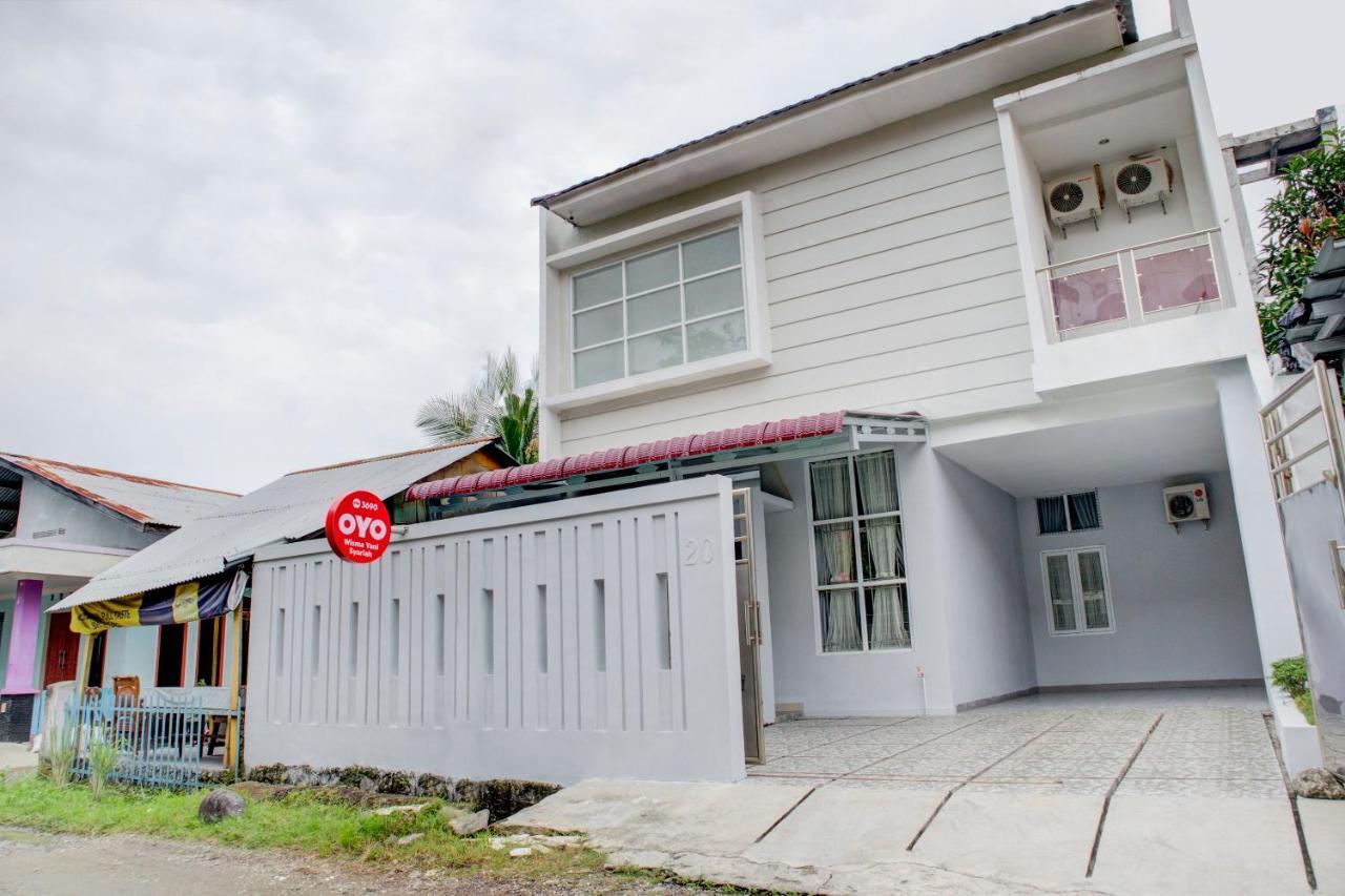 Oyo 3690 Wisma Yani Syariah Padang  Exterior photo