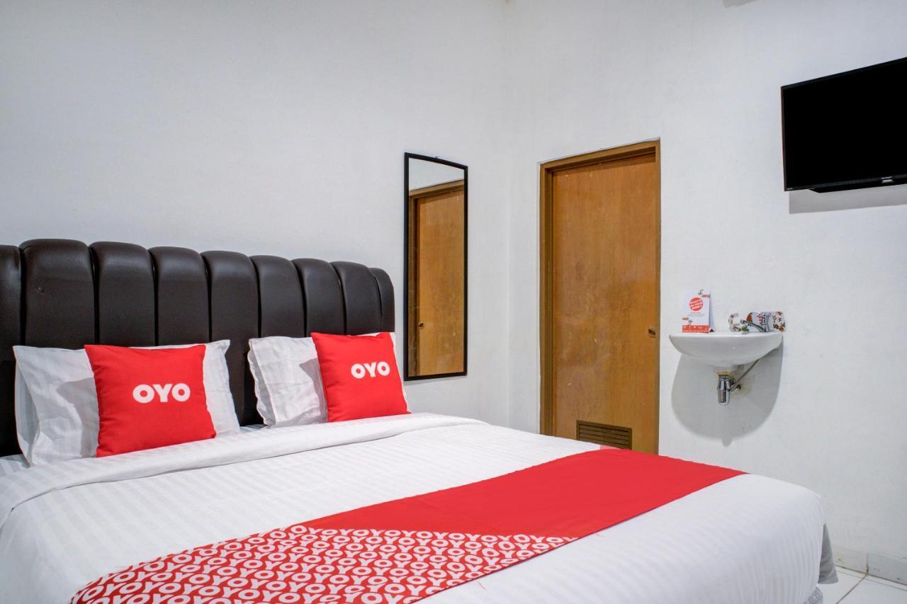 Oyo 3690 Wisma Yani Syariah Padang  Exterior photo